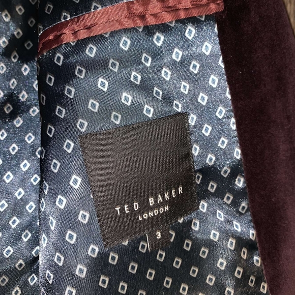 Velvet Dinner Jacket - Picture 3 of 7